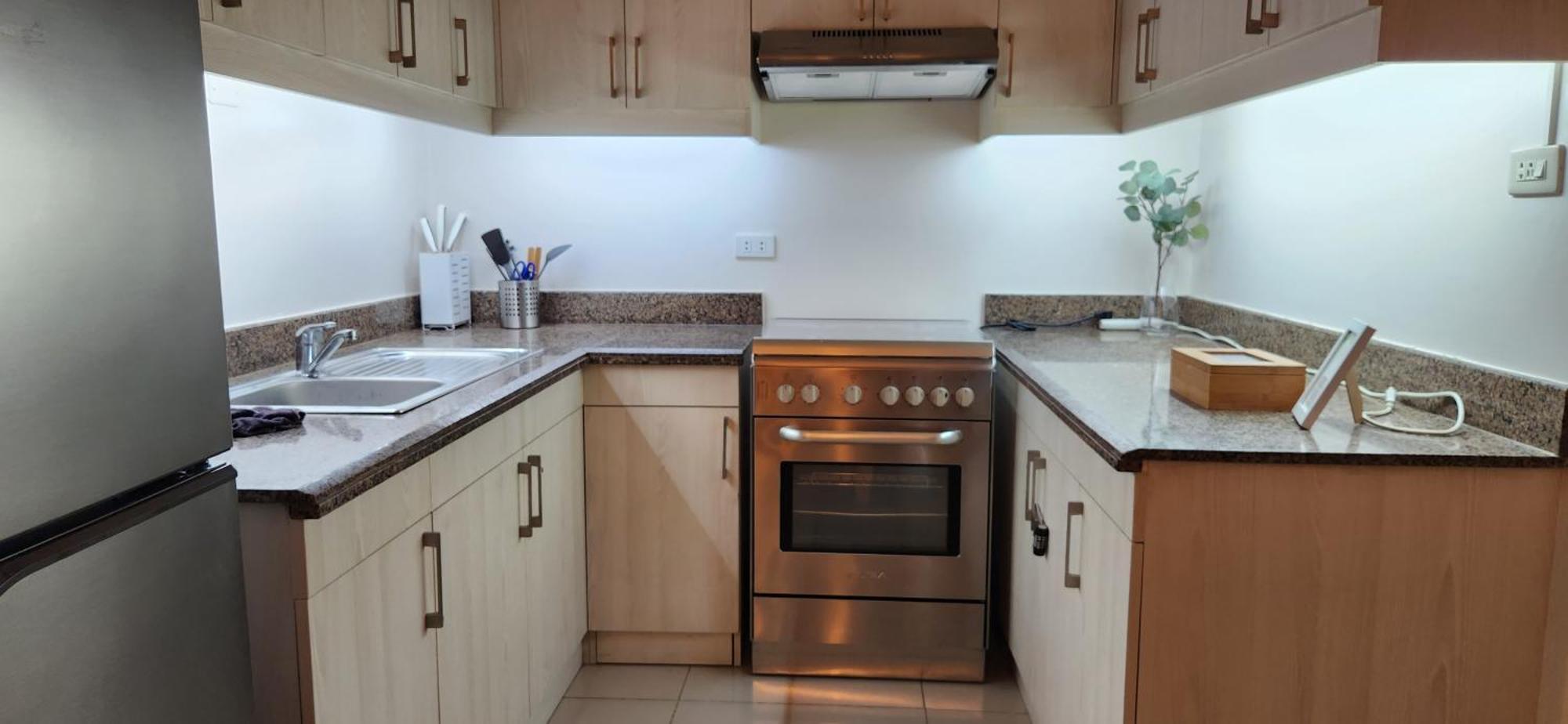 Casa Antonio At Fairway Terraces Family Penthouse 2Br Wi-Fi Nr Golf, Airport, Fort Bgc Manila Exterior photo